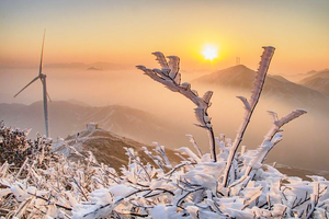 【皇后山+云冰山2天】299起 行摄南方两大雪乡皇后山+云冰山，观云海秘境、赏雾淞、看冰挂、泡汤泉2天游 Y