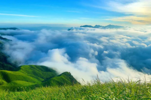 春节2.18晚出发，仅1期【挑战50公里•武功山】看云海赏星空：武功山之沈子村～金顶～发云界~明月山穿越3天4晚汽车团