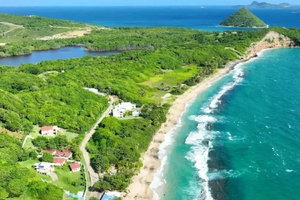 遇见山海 每周六/日广州出发【澳门徒步小众玩法】从黑沙龙爪角到十月初五马路，解锁彩色葡式风情休闲单日营