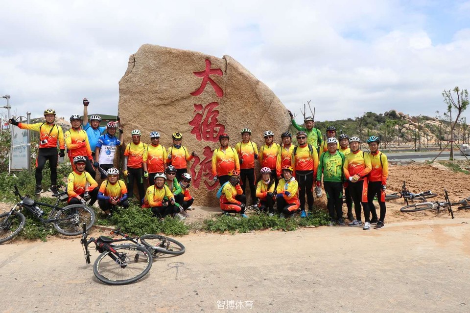 _2UxCLuIkEqW7gjvMiYgrO6ufdkc-sLCUyvyzmeqOaZl1-pT28ptCNST3hZVLKew