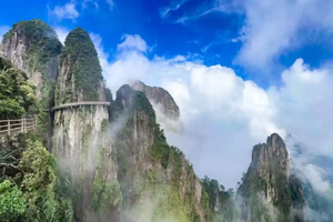 轻奢郴州3日游| 观光莽山五指峰 苏仙岭 九龙水寨竹筏泛舟 希尔顿温泉酒店之旅