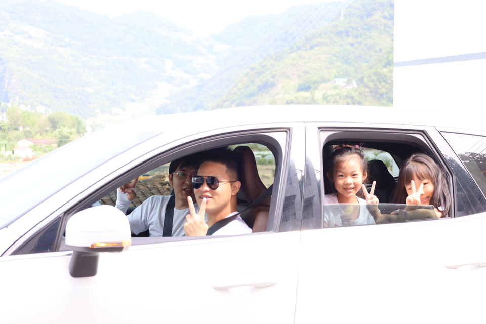 2guyLj_wVKYpzZhovSg-oP1wUNVUJnkaWUAES3cuMUUpVxeM7JDW3WoiTI53j_dT