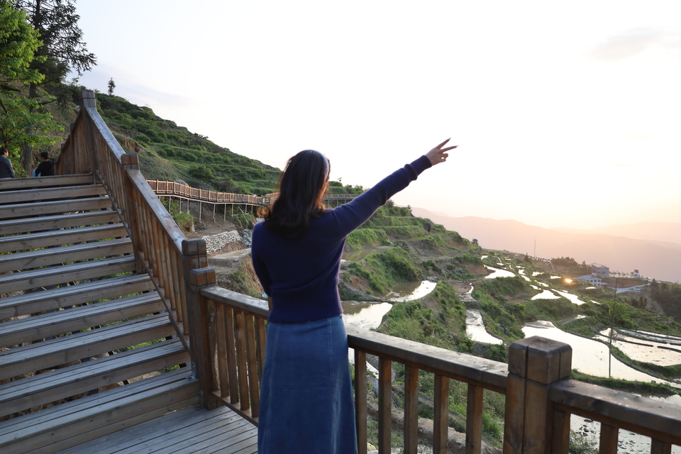 YOeEEoNrroi5bagCQQrV6bnDoL8U7_8197OL1M1-4nxTq1WL684z0SN6yvd-oU59