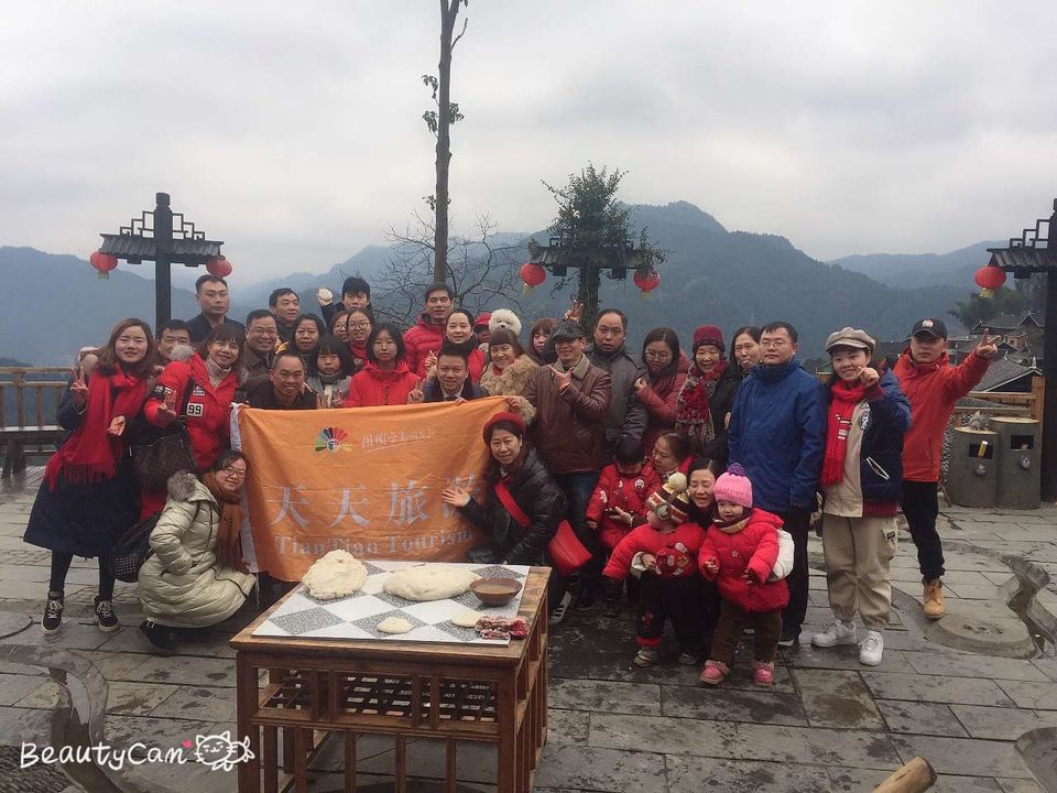 p0-oGBbLOTGb-lnQxw_Gbwx5Wtd0iumUkwTynBJdxHjPqev7-qM3fplUBa-PtFXj