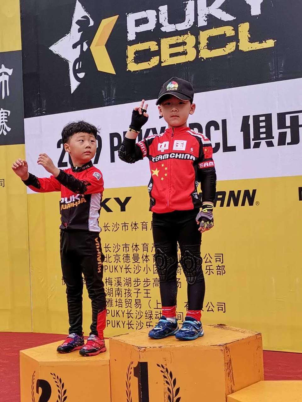 BL-f0UynczhOO2xD0NnwRnPSbDpVbUjmur8EsyvfXpI8zkd9HmjE1k7R7_c3x_fY