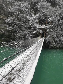 CiTKeFaWQmB9BhaGozxd7IOpbSdDeTfHK94elzsAB_M3SVQvLQmiqRqWEJjl-9z1