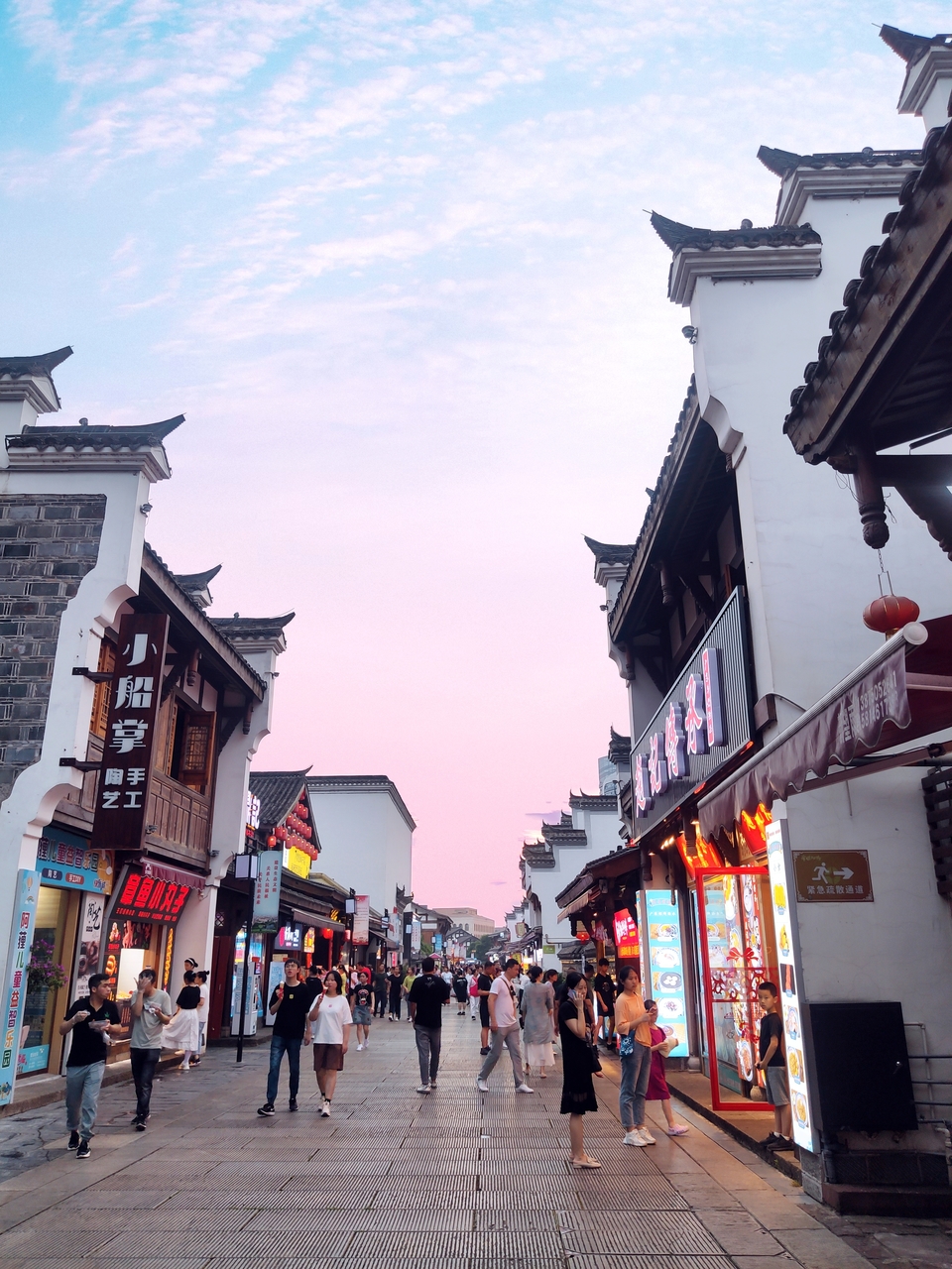 22Hkqk9IZ02cymTLE4A-ptZLwVFtk5OjzctEKx52UPciCtunQ_eWWRu1BOyp9ajC