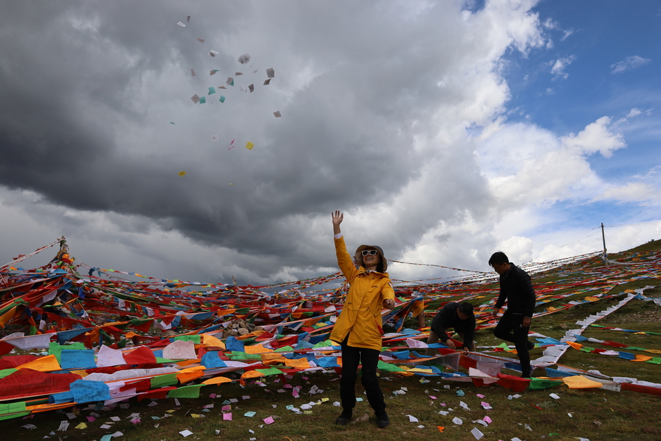 AzBlnoLlVuxK0rxzaFGMTm-xq8oqIhyxyODVHWKNh6FJO5N3FWObek2sdyLeKgPv