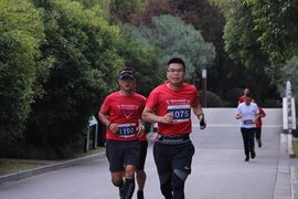 2018总裁马拉松十公里团体精英赛