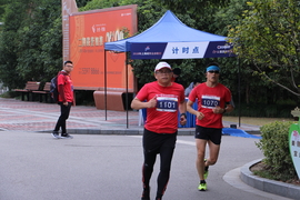 2018总裁马拉松十公里团体精英赛