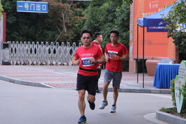 2018总裁马拉松十公里团体精英赛