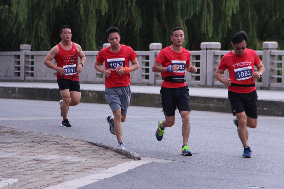 2018总裁马拉松十公里团体精英赛