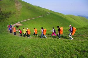 【国庆·武功山】两期10月2-5号；10月4-7号徒步行摄武功山 看日出云海 赏高山草甸4日游