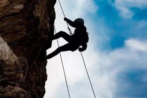 【周日登山】户外小学毕业会考—黄陂大顶山徒步攀石穿越