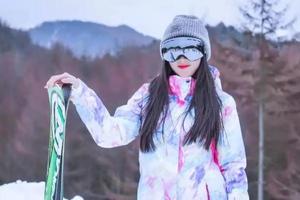 【武汉大巴出发】住神农架巴桃园小木屋别墅+天燕国际滑雪二日游