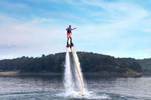 【7月19日】尾波板 | 水上飞人体验一次，就感觉掌握了水上漂的超能力！（自驾帝王湖）
