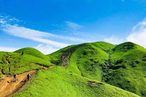 5.1晚-5.3【轻装武功山】武功山反穿，住客栈，偶遇日出云海星空。报名付定金