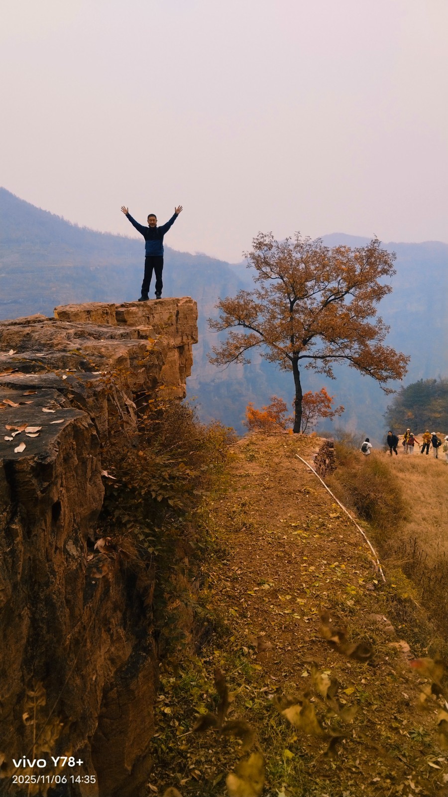 mmexport1762417060416