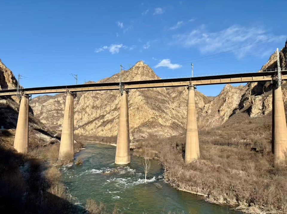 mmexport1765154781999