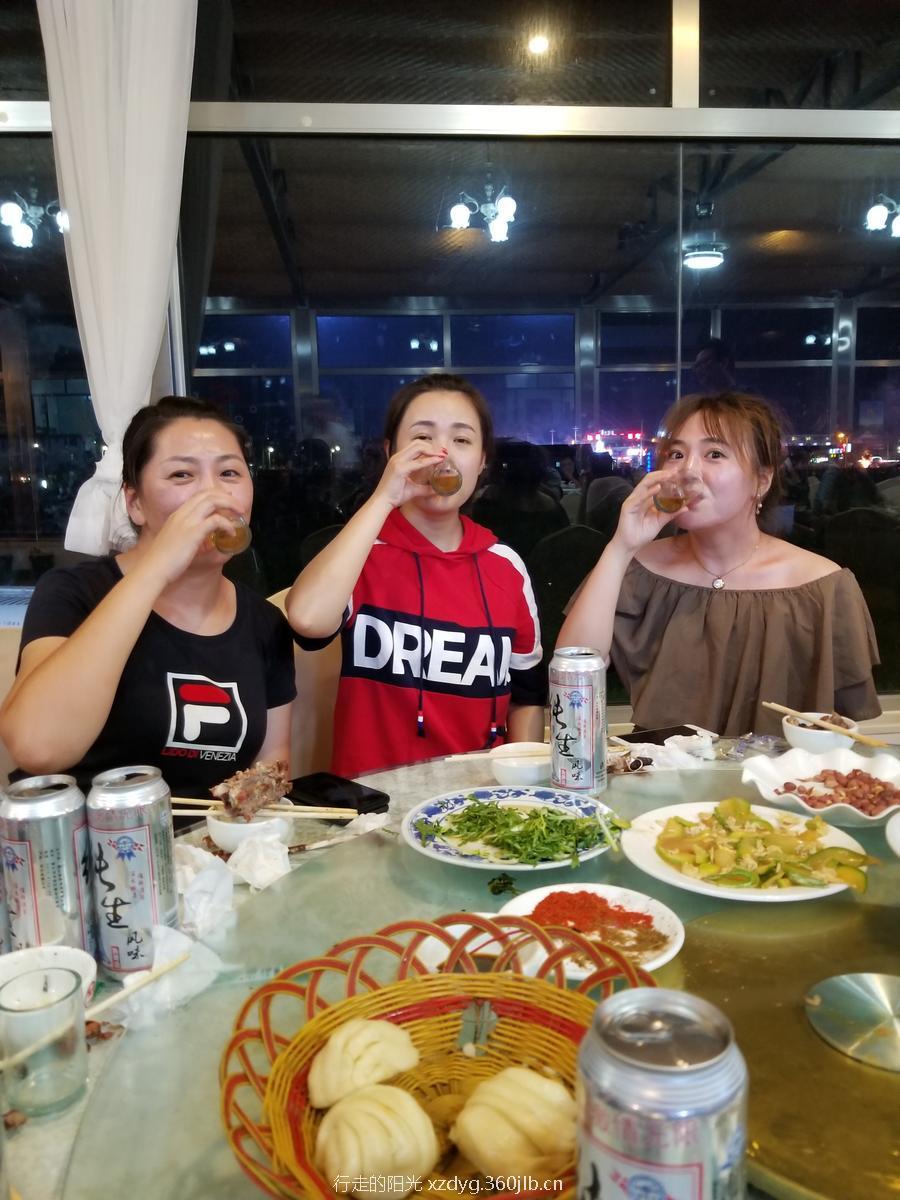 7092D9B4-553A-49A0-8148-37179CAF157D