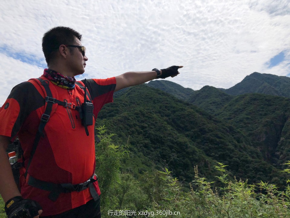 F6BD4971-281A-43B0-A5EF-BC28EFDC5DD4