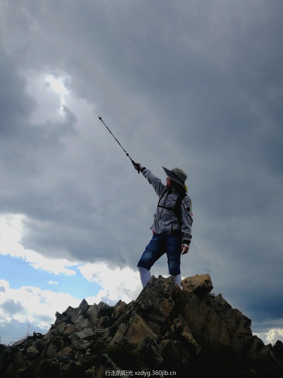 mmexport1536503694908