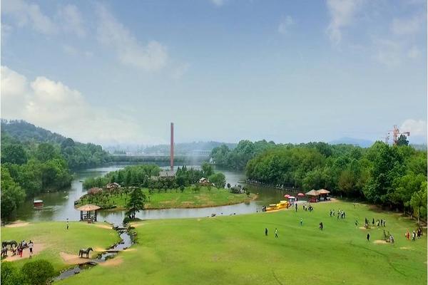 周末去哪儿嗨？湖州安吉百草园给你不一样的精彩团建