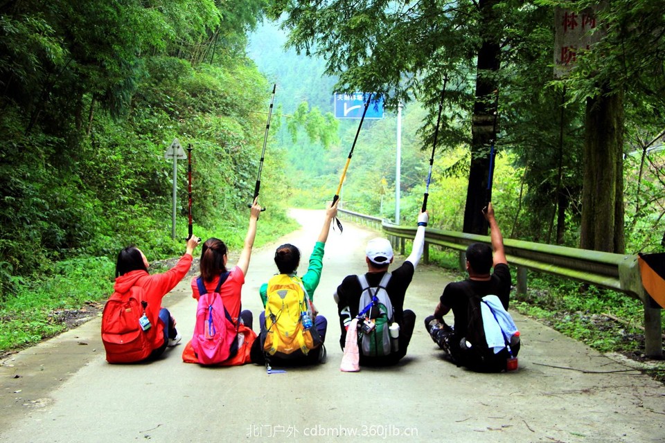 mmexport1538263998279