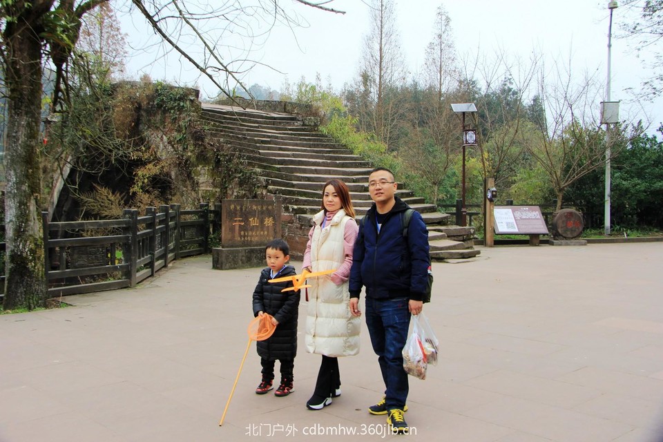 mmexport1543414463111