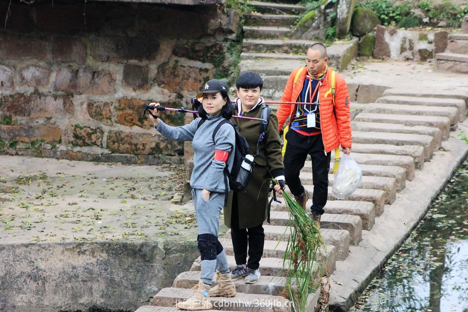 mmexport1543414364783