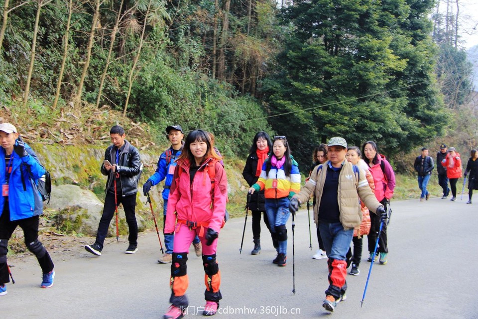 B70681C4-9DD4-4C6C-B158-76DAF56DD0A3