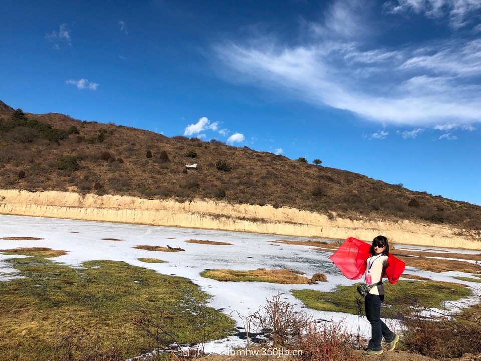 E5F16A27-46AA-40C6-BAFC-E198BFC74FB5