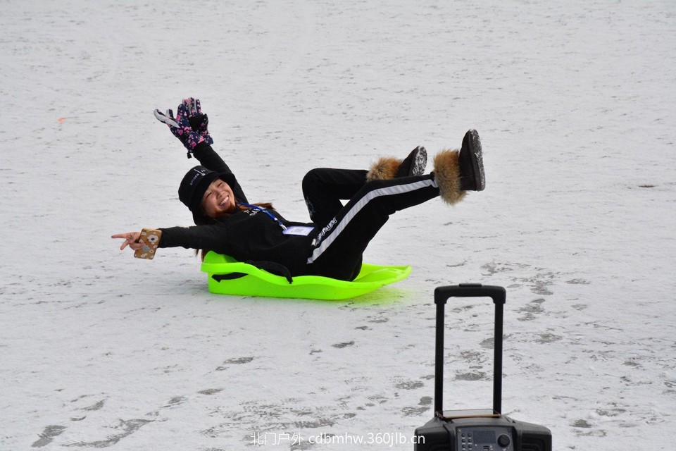 6BA41A58-A9C7-43FE-911D-495F140CB6D8