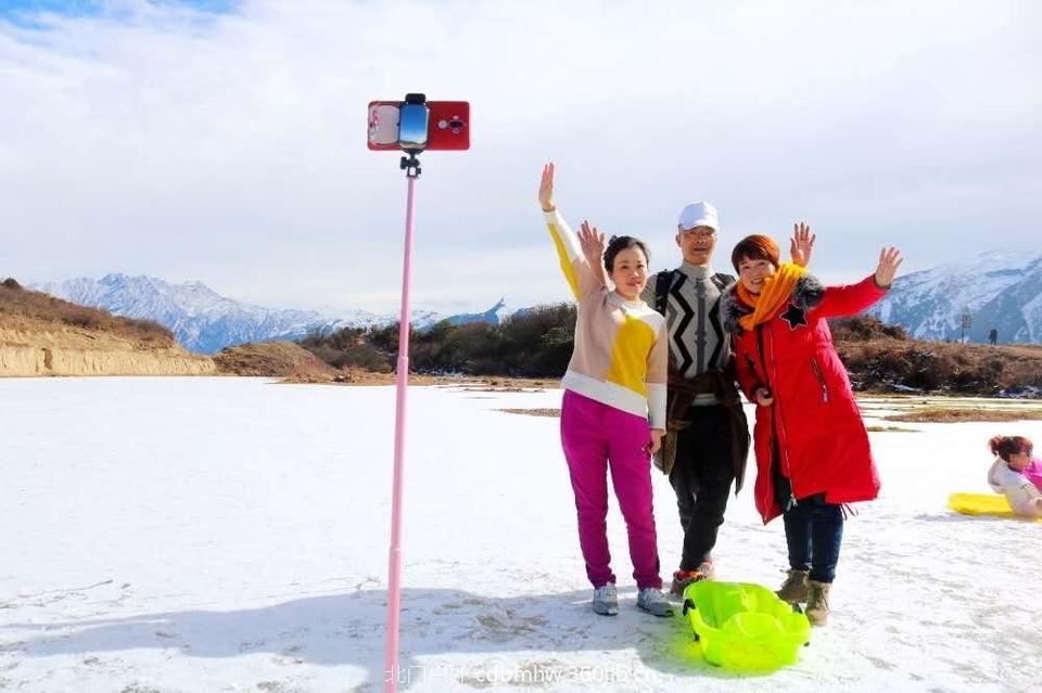 1ADC5FC8-1DCE-4871-AB97-DC8A8A9B60DC