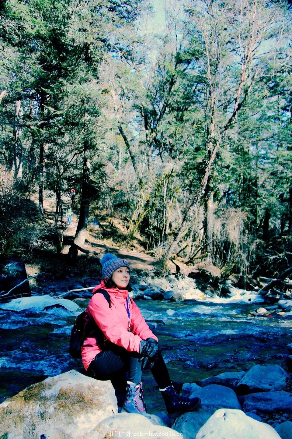 DC075B75-22E5-48A3-AEC9-A41E2FE86435