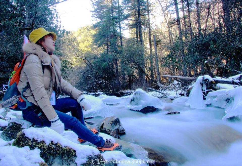 6E981A58-C875-48BD-ABFD-28CFC13C8939