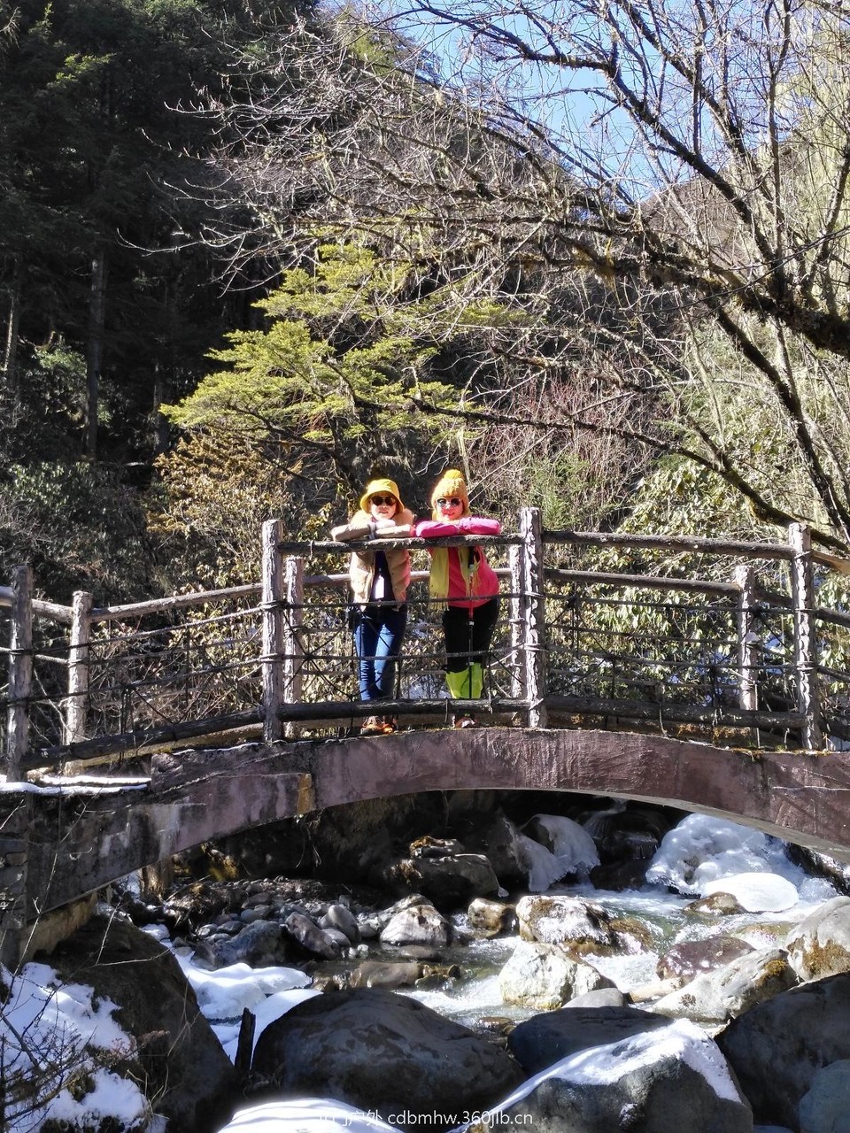 46732866-83C8-40C3-81B2-3ED03699EBCD