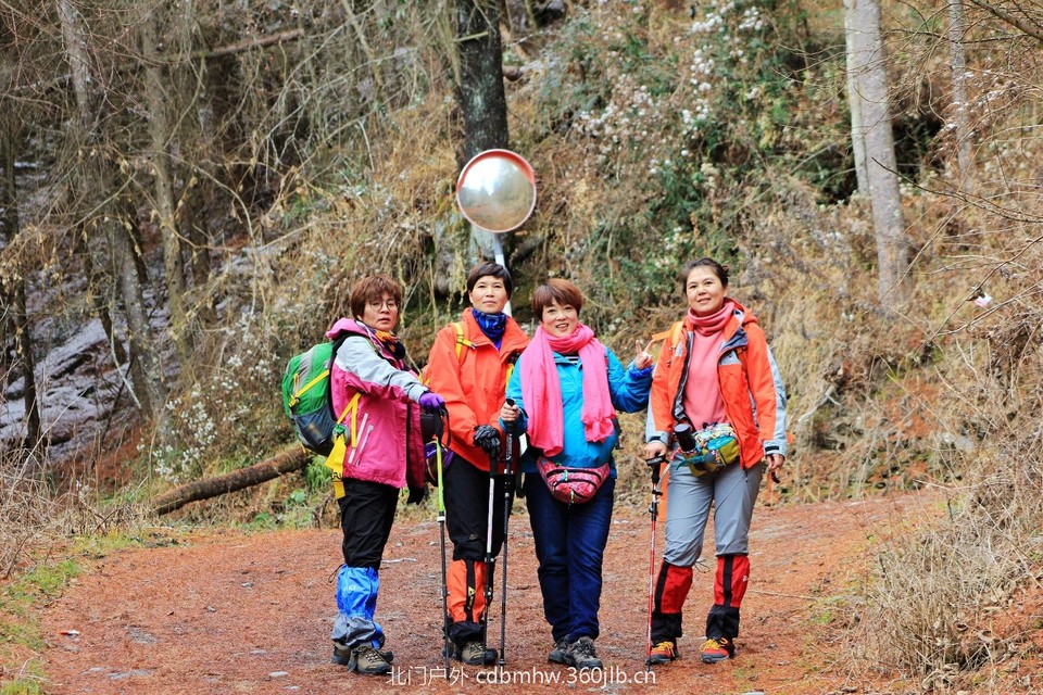 B8CDB9D3-8665-4C6F-8E6C-63120E028BB6