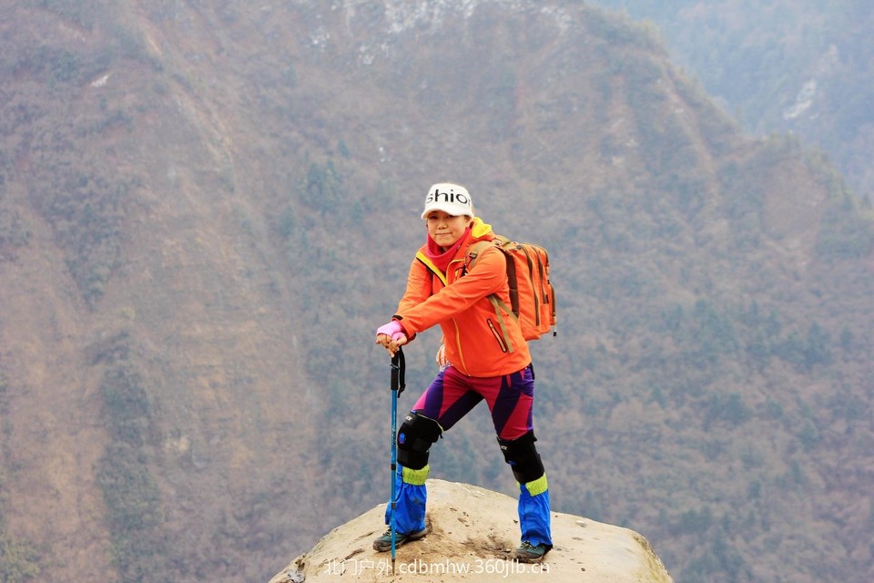 AFC81C00-7AAC-4074-8C12-FB39A2EC6670