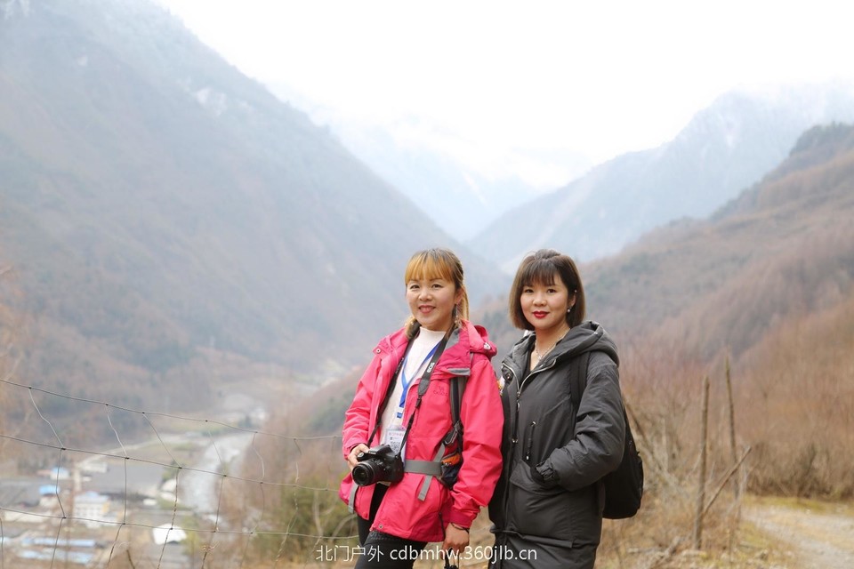 16CB1B92-B2E3-4584-92CF-BB5516C8B5D2