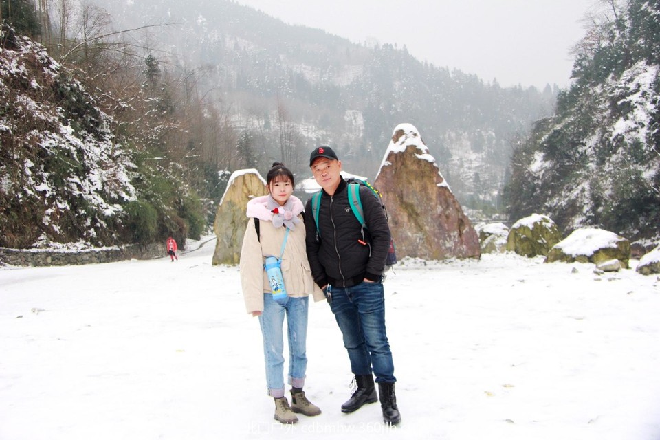 E42816C8-2734-46A5-A701-DD860BE80ECC