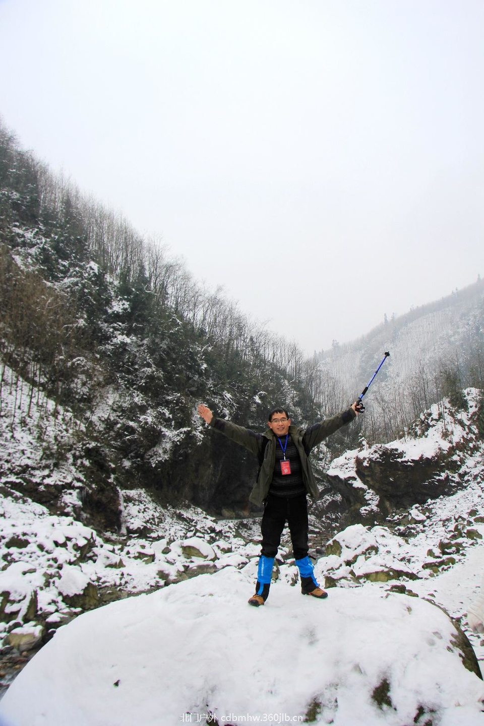 3C4B5970-C2D7-406E-B6A6-9069BD72C344