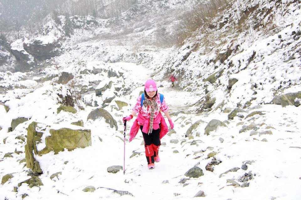 0E601707-4C4E-4000-AA1F-B5A7EC5B3A98