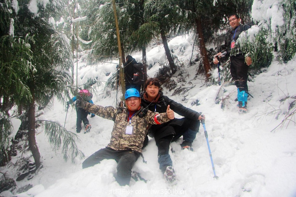 2F7D3267-BDB3-436E-869C-A6C08872803D