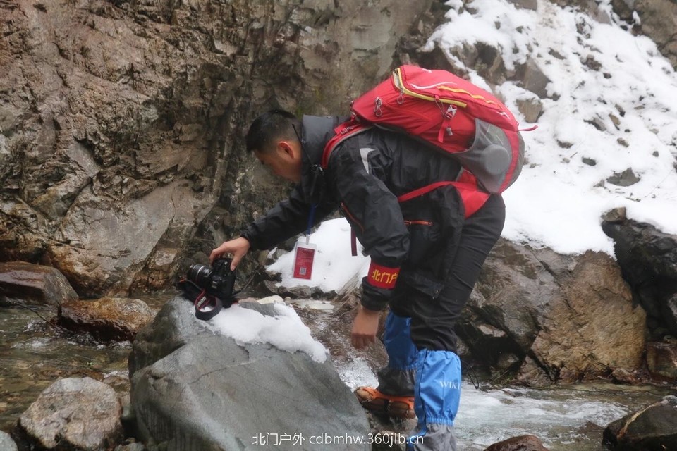 F9490165-191C-4A46-904F-42EBF7B7153D