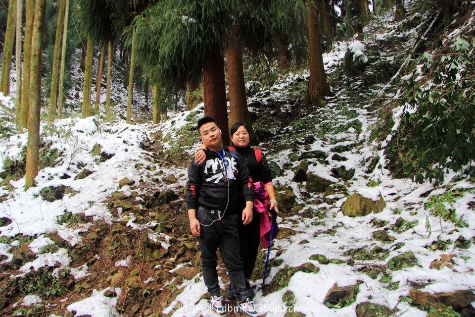 55F09F0C-25B3-4328-B0D1-97A049FE11CE