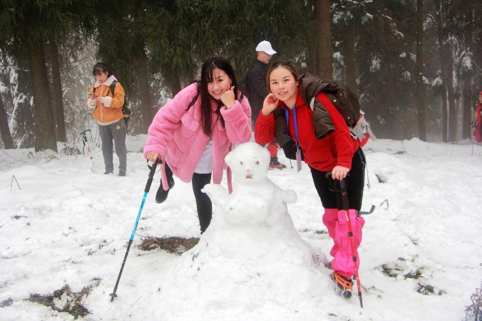 E460551F-7645-4E47-B592-C7D0BD02FEED