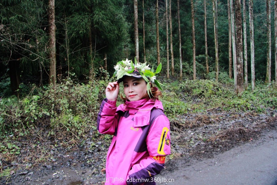 6AE605E3-0963-499D-9650-3D9640862955