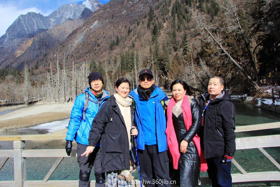 CD4F42E0-BA2E-4DBB-A6DE-9631DA9F365F