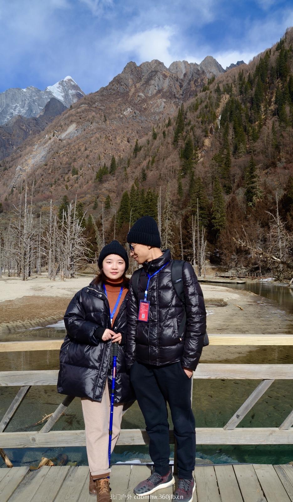 E4923021-6EE6-4444-8087-B7453AB9A42D